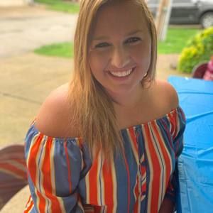 Meet your Posher, Olivia